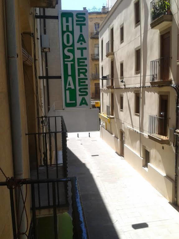 Hostal Santa Teresa Reus Exteriör bild